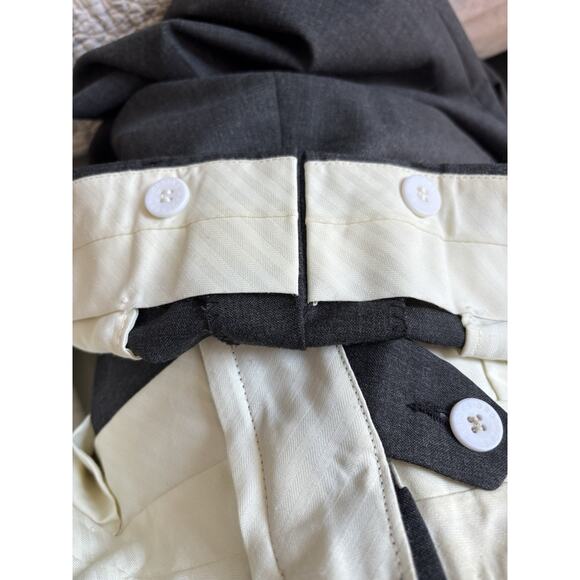 Brooks Brothers Men’s Pants Sz 34x28” Gray 100% Wool Business Suit Separate Work - Picture 9 of 9